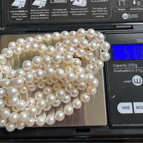 Beautiful Double Strand Mikimoto Akoya Pearl necklace 18” 14k Gold - Picture 7 of 7